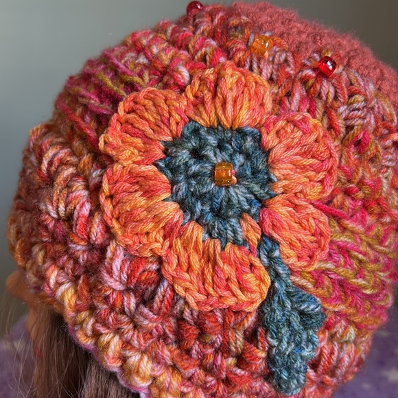 Crochet flower orange beanie medium soft acrylic yarn new - Picture 2 of 9